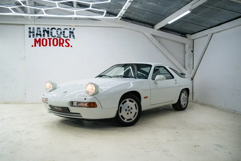 Porsche 928 S4